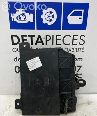 Land Rover Range Rover L322 Uchwyt jednostki sterującej silnika 