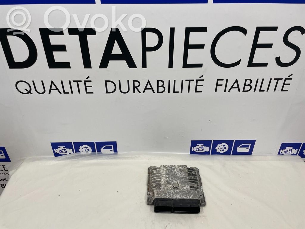 Volkswagen Golf VI Engine control unit/module 