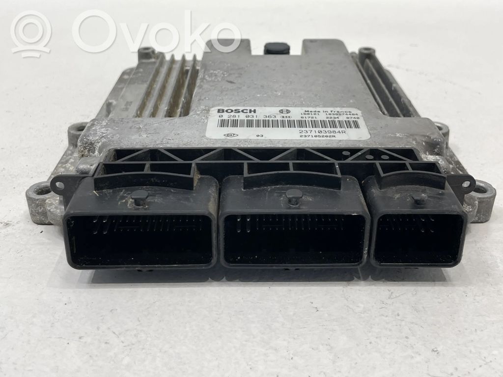 Opel Vivaro Sterownik / Moduł ECU 