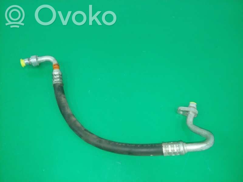 Nissan Note (E11) Ilmastointilaitteen putki (A/C) 
