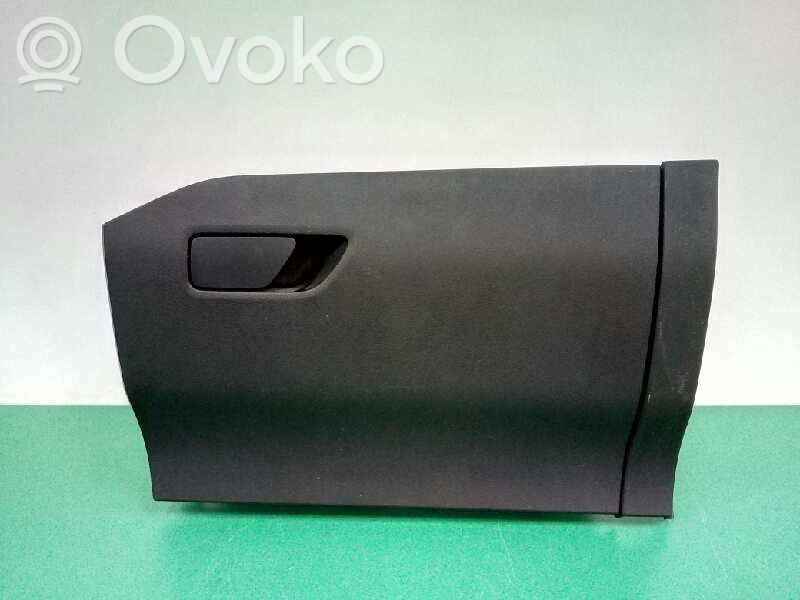 Ford Focus ST Glove box 
