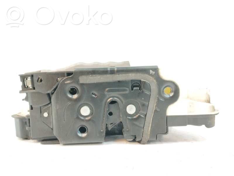 Etuoven lukko   5K1837015E,PLASTICODAADO