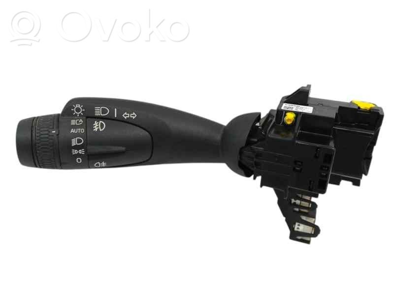 Interruptor de control del panel de luces   31481371