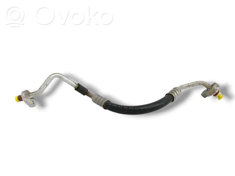 Ilmastointilaitteen putki (A/C)   1682026