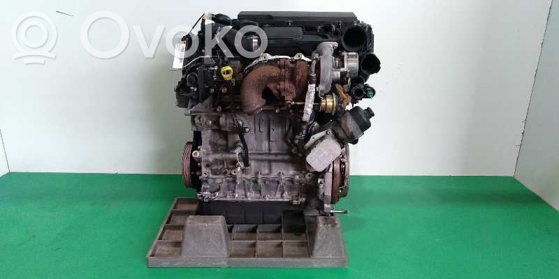 Engine   8HX,157644KM,INYECCIONSIEMENS