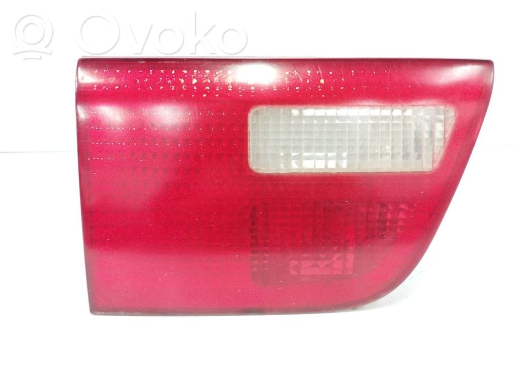 Etuajovalon polttimo   840901107