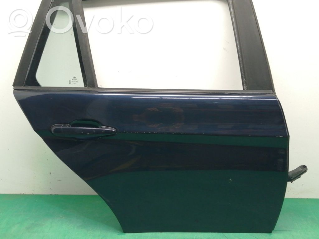 Rear door   41007203676