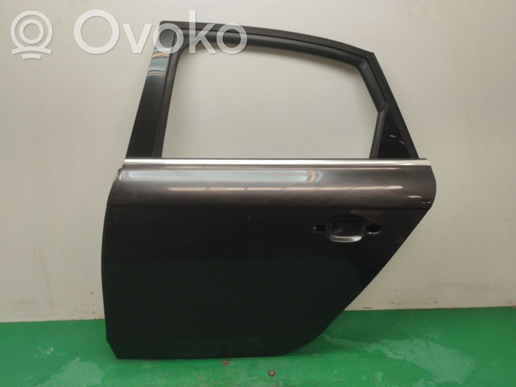 Puerta trasera   8K5833051D