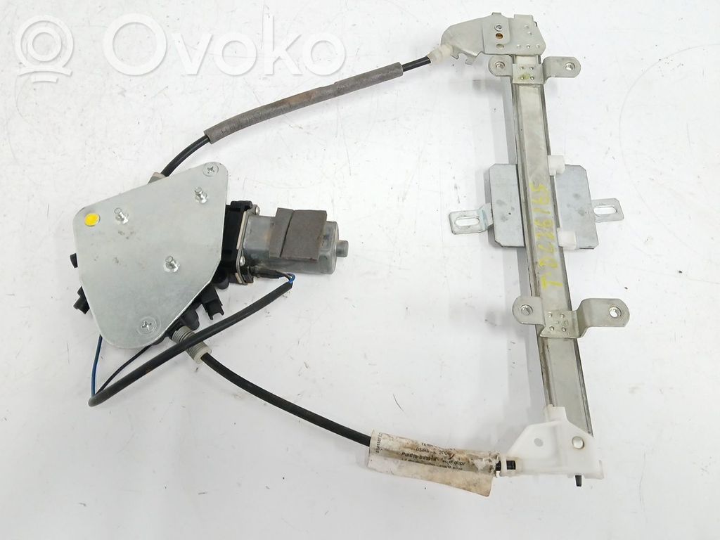 Nissan Terrano Elektryczny podnośnik szyby drzwi tylnych 