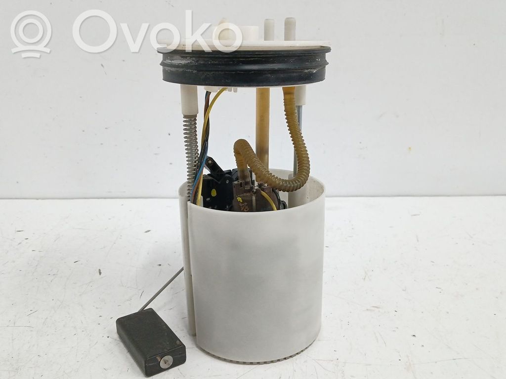 Volkswagen Polo V 6R Pompă combustibil în rezervor 