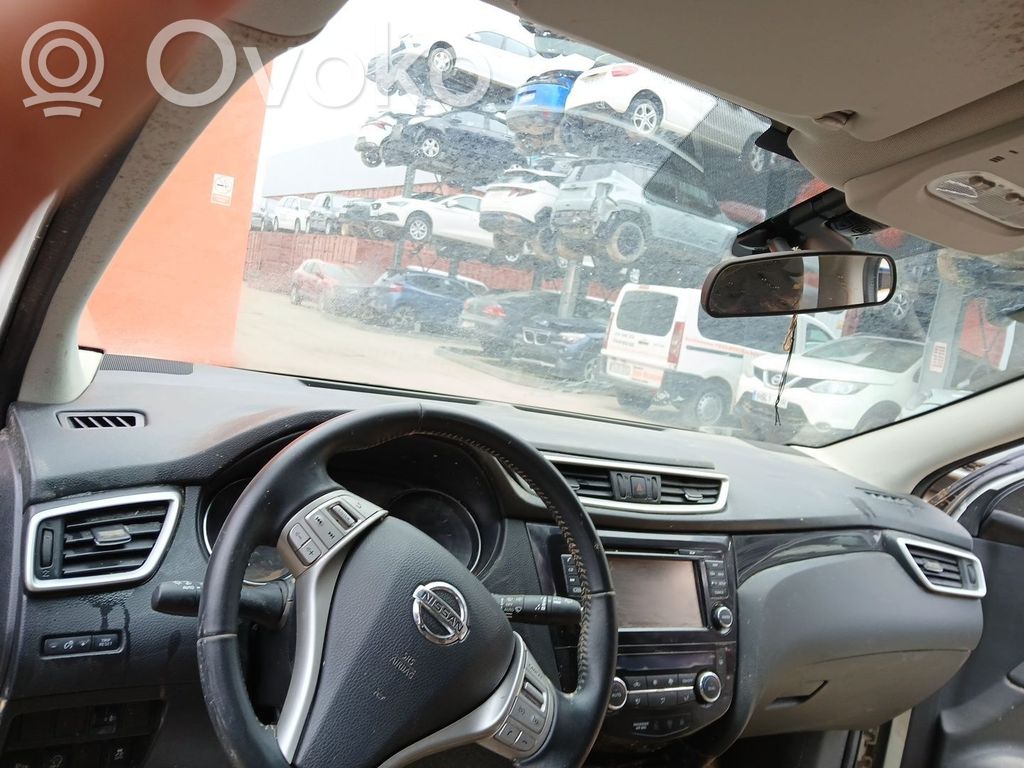 Nissan Qashqai Deska rozdzielcza 