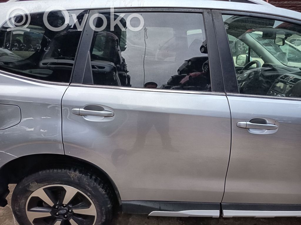 Subaru Forester SJ Puerta trasera 