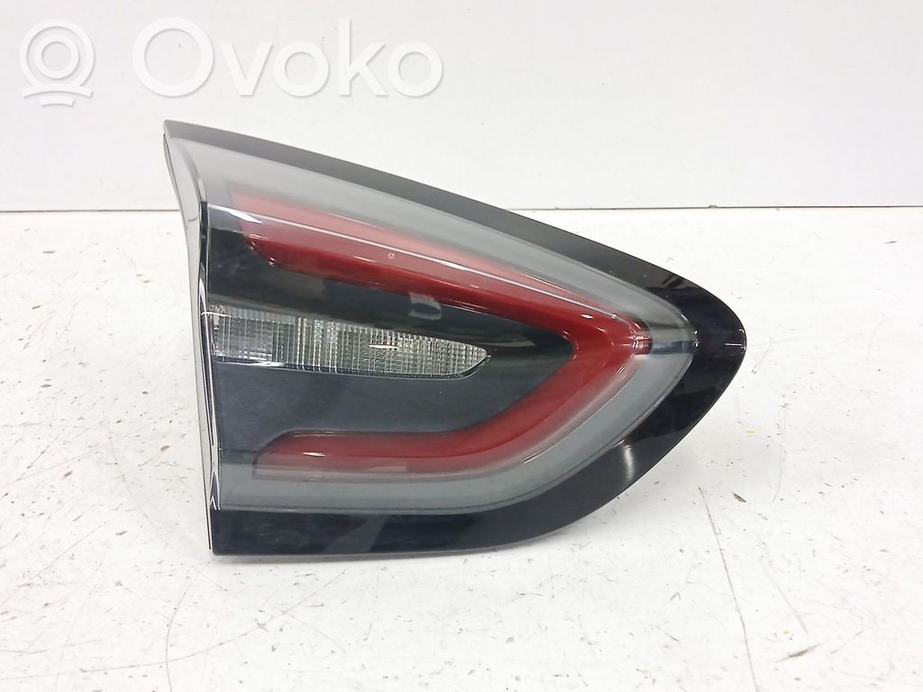 Ford Puma Etuajovalon polttimo 