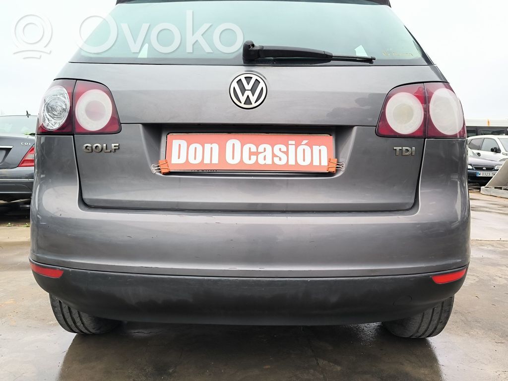 Volkswagen Golf SportWagen Bamperis 