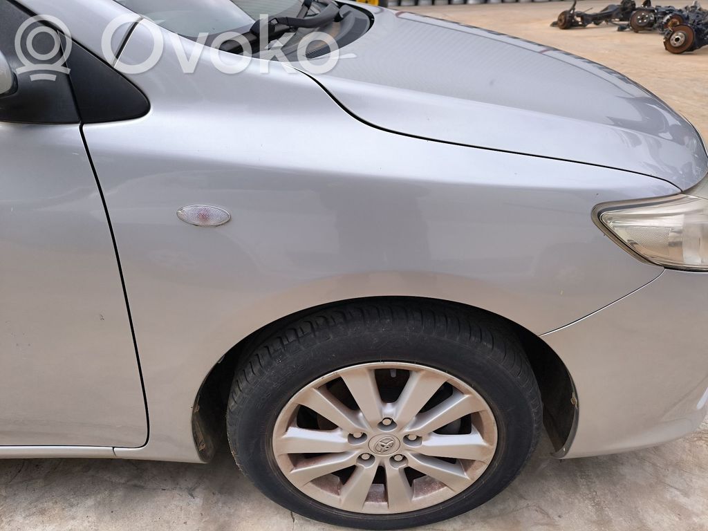 Toyota Corolla E140 E150 Sparnas 