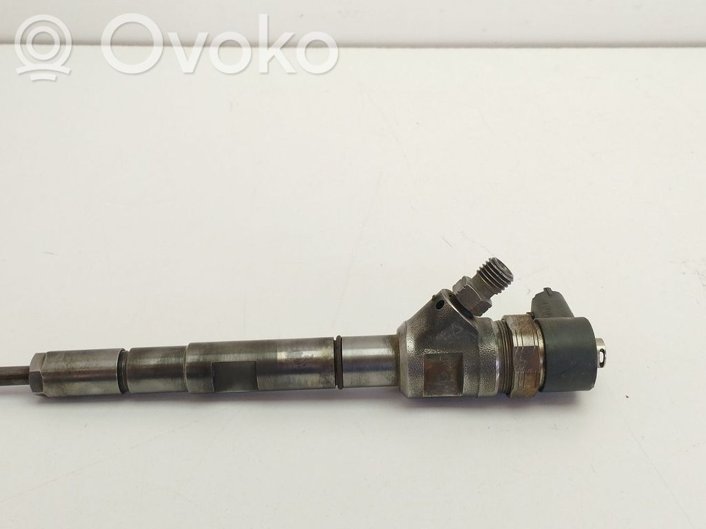 Inyector de combustible   0445110275