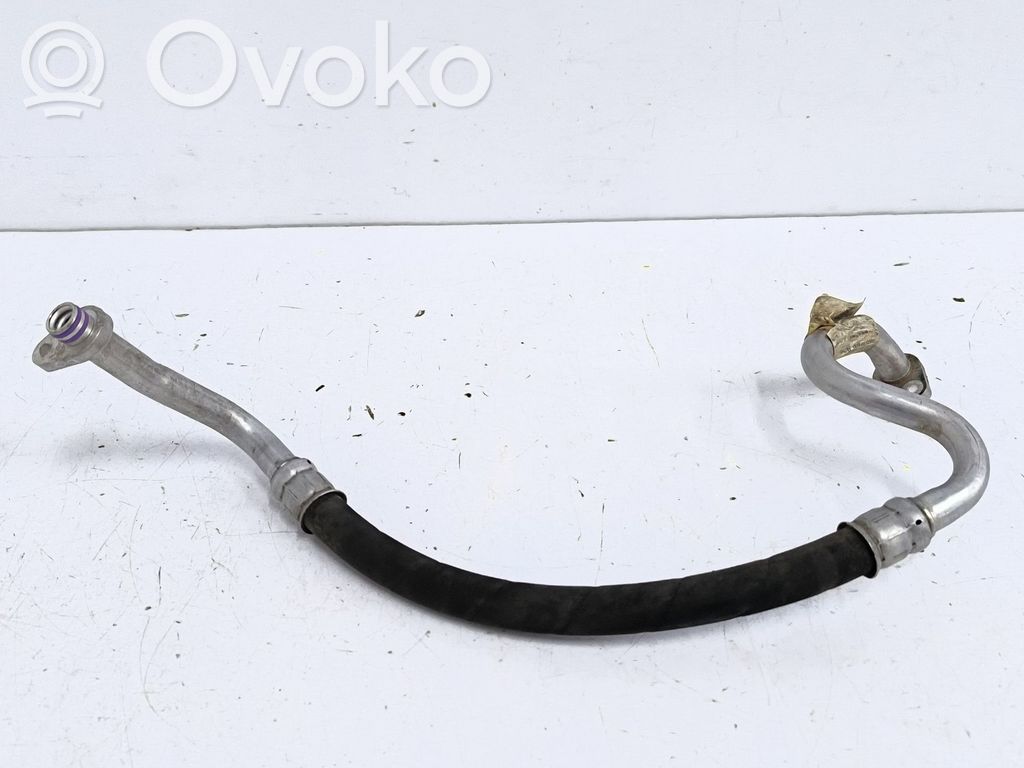Jaguar XE Ilmastointilaitteen putki (A/C) 