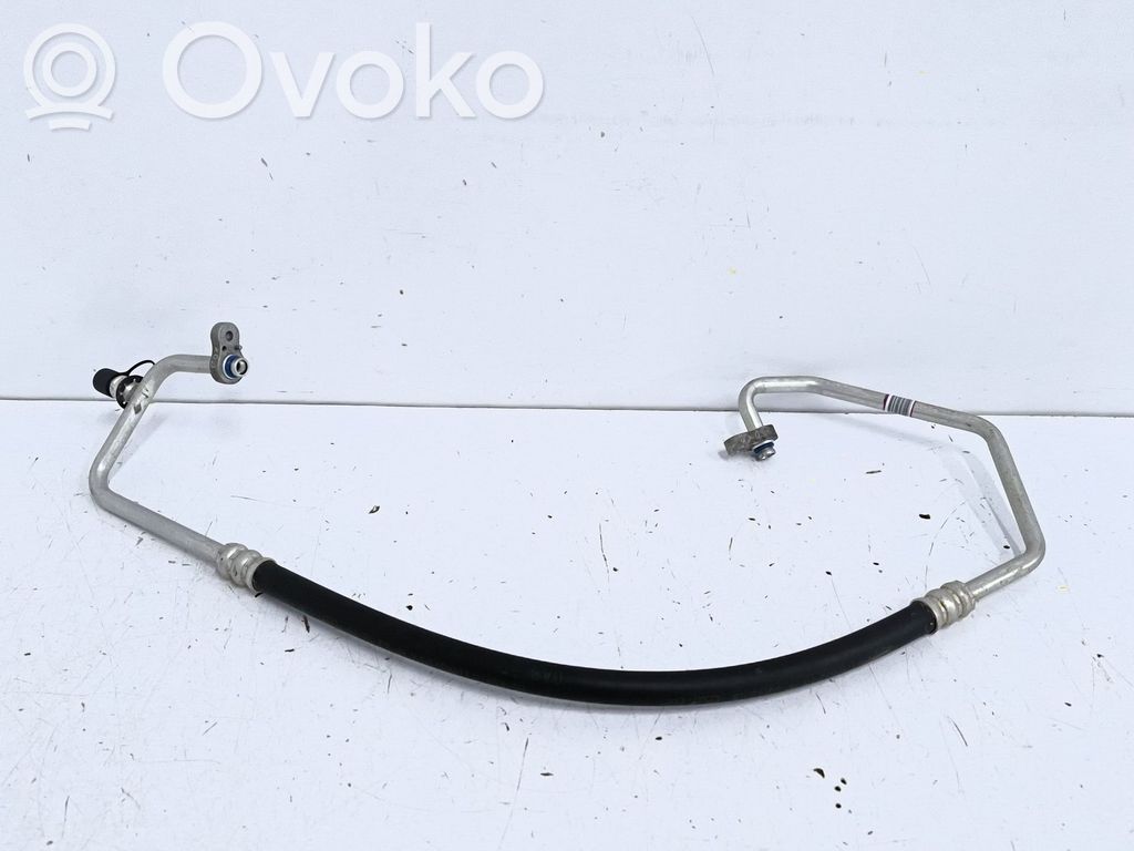 Ilmastointilaitteen putki (A/C)   97762H8450