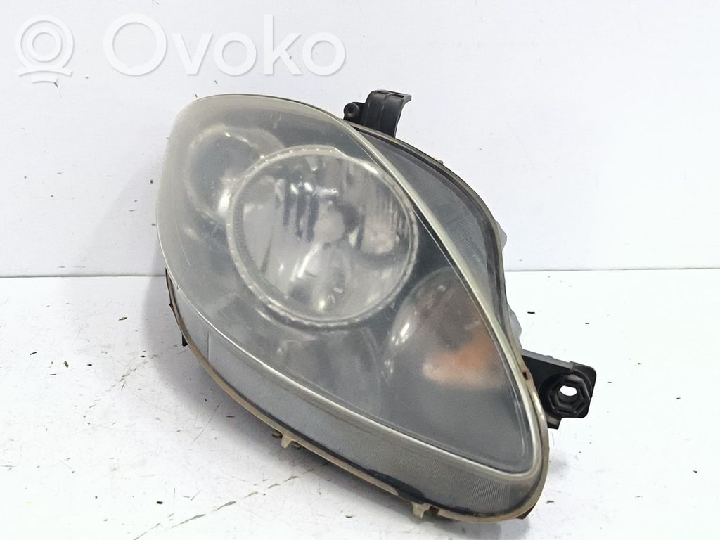 Seat Leon (1P) Phare frontale 