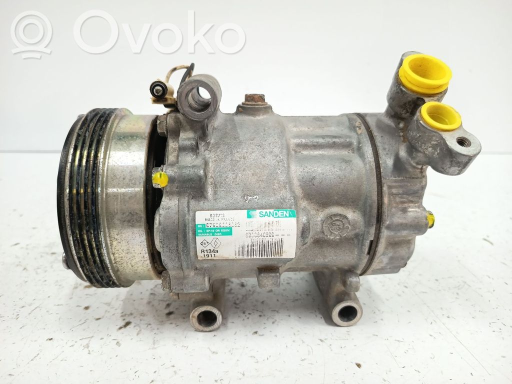 Dacia Sandero Ilmastointilaitteen kompressorin pumppu (A/C) 