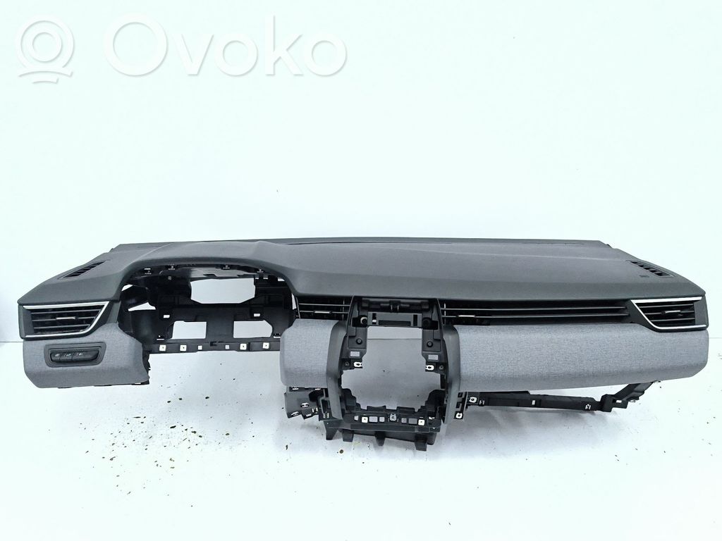 Renault Clio VI Panelė 