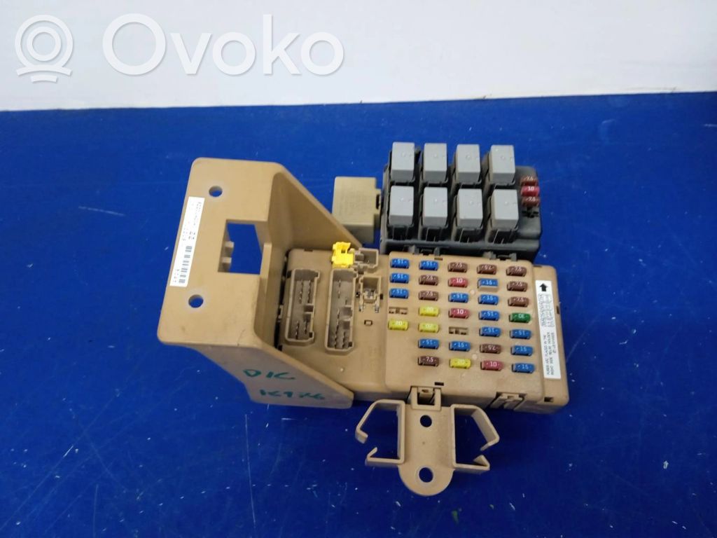 Módulo de fusible   82201AG041,82201AG041