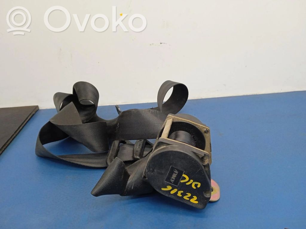 Peugeot 106 Cinturón trasero 