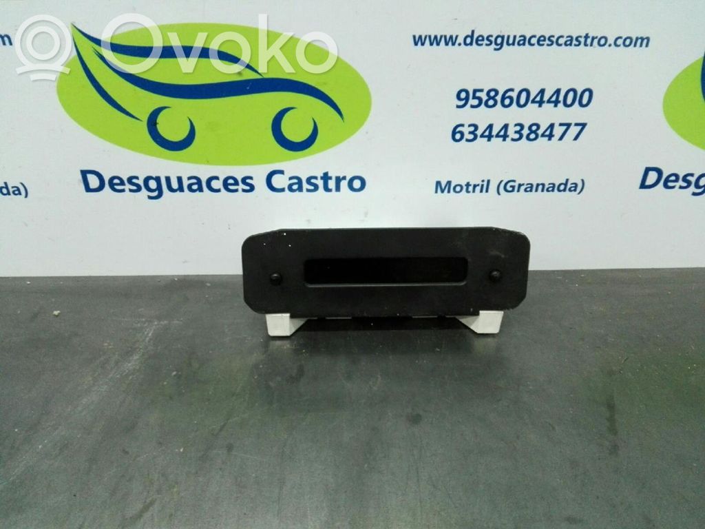 Peugeot 206+ Monitor / wyświetlacz / ekran 