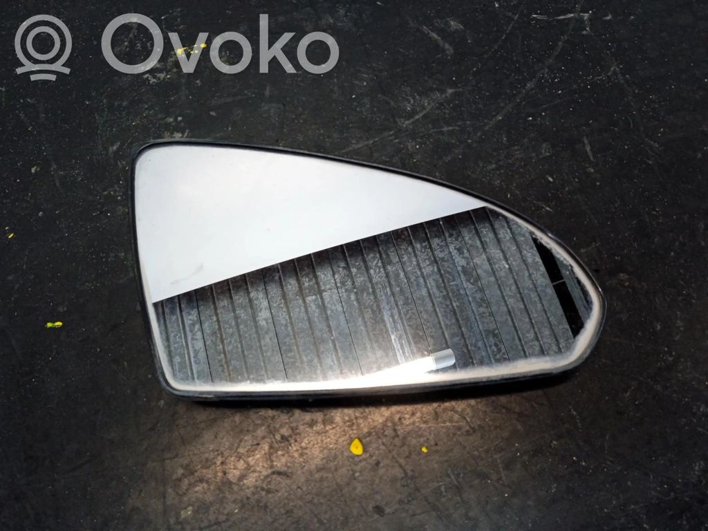 Nissan Primera Wing mirror glass 