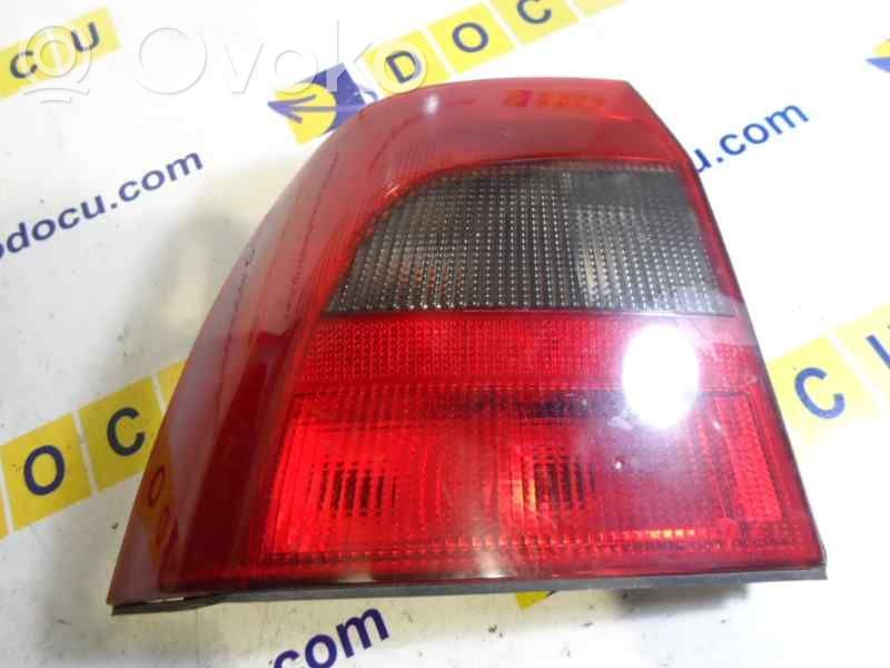 Opel Vectra B Luci posteriori 