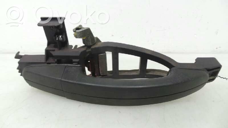 Manecilla externa puerta trasera   1323272,4M51A266B22,4M51A266B22