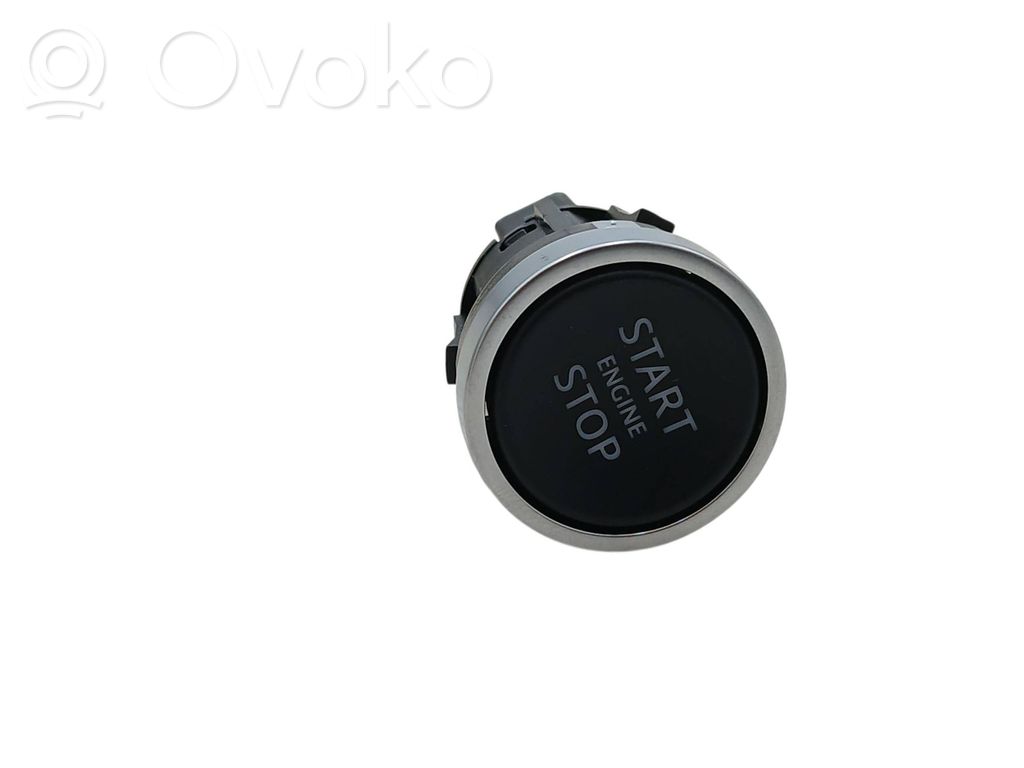 Land Rover Discovery 3 - LR3 Tailgate/trunk/boot open switch 