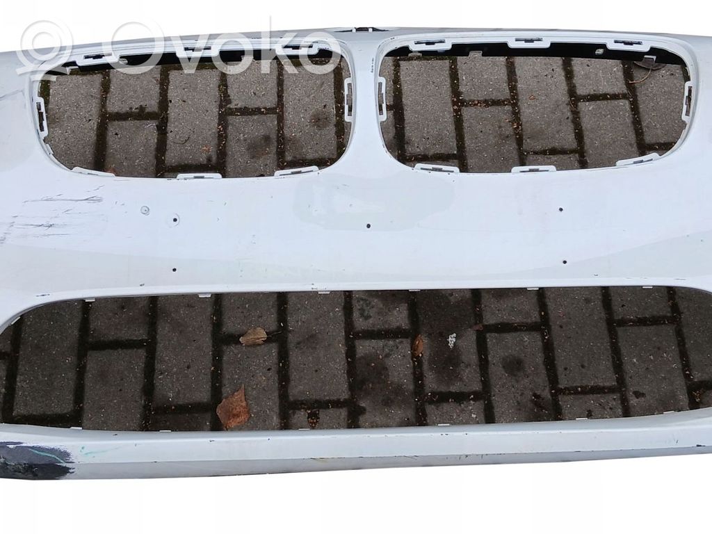 BMW 2 F45 Parachoques delantero 