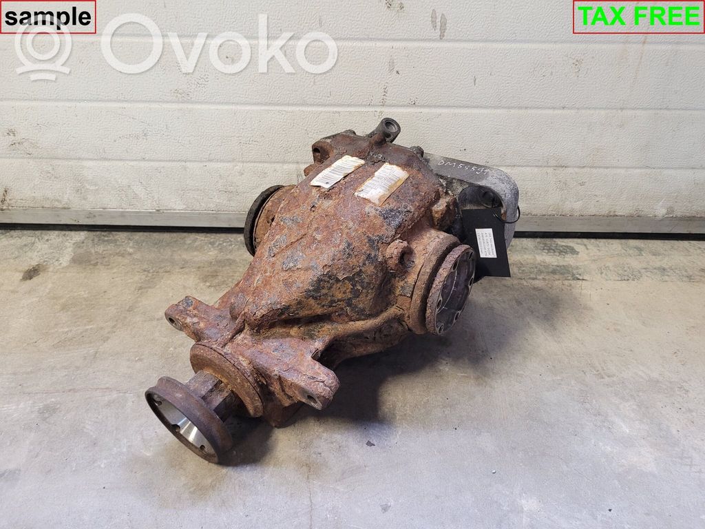 BMW 7 E65 E66 Galinis reduktorius 