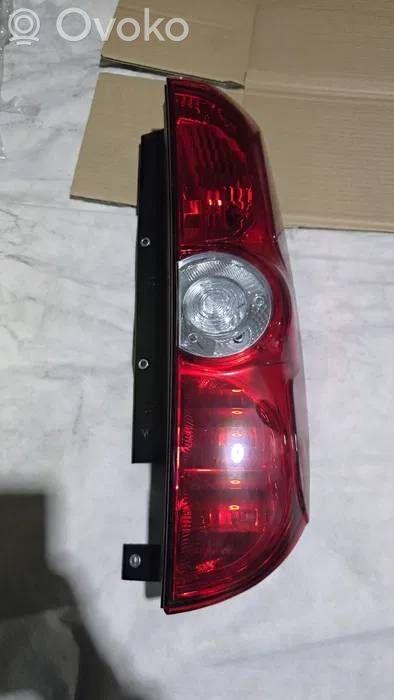 Opel Combo D Lampa tylna 
