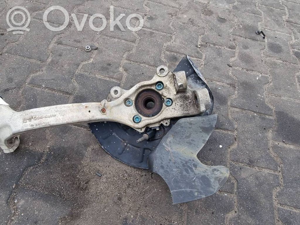 Volkswagen Phaeton Front wheel hub spindle knuckle 