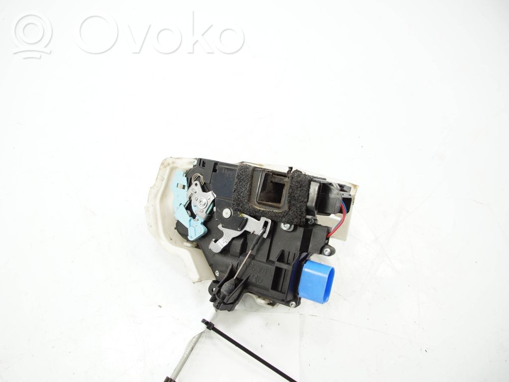 Front door lock   25101D6