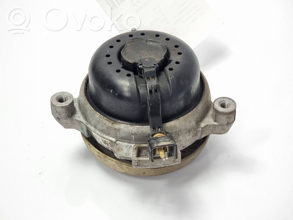 Audi A8 S8 D5 Engine mount vacuum valve 