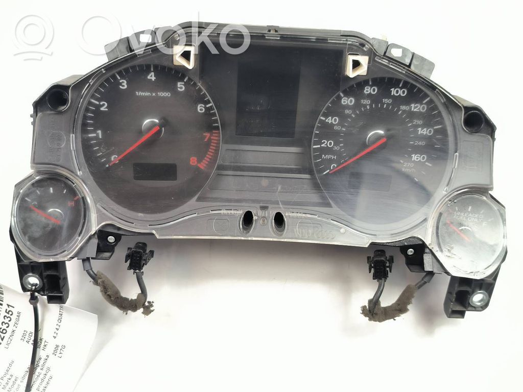 Audi A8 S8 D3 4E Speedometer (instrument cluster) 