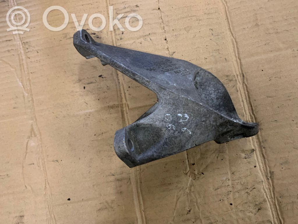 Audi A6 S6 C6 4F Engine mounting bracket 