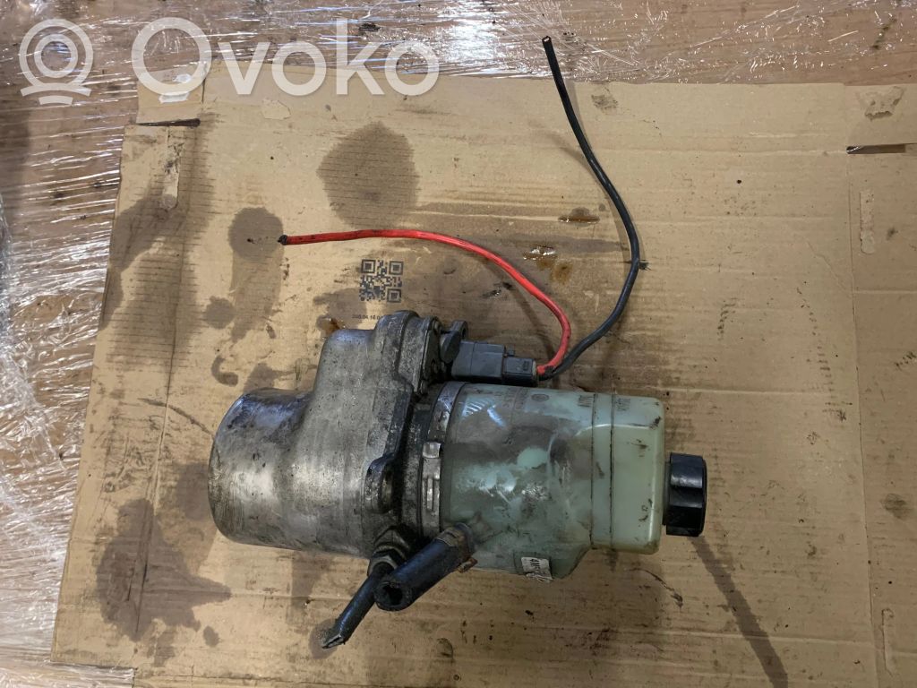 Ford Focus Ohjaustehostimen pumppu 