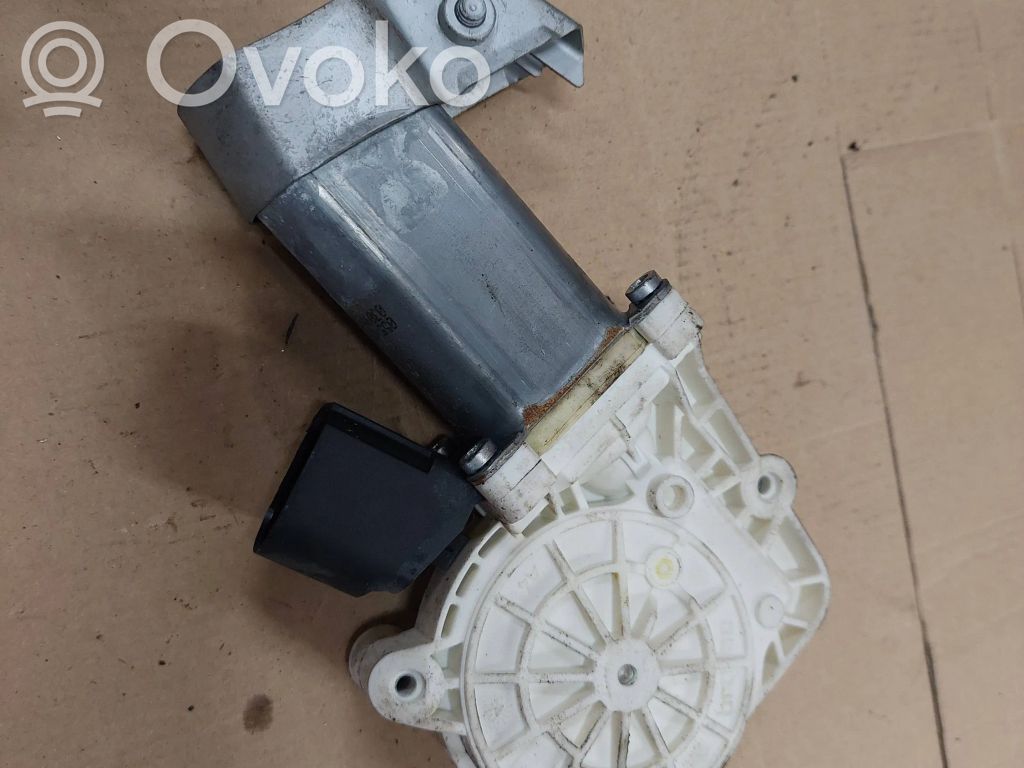 BMW 5 E60 E61 Rear door window regulator motor 