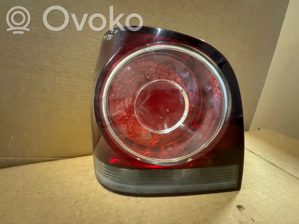 Volkswagen Polo IV 9N3 Lampa tylna 