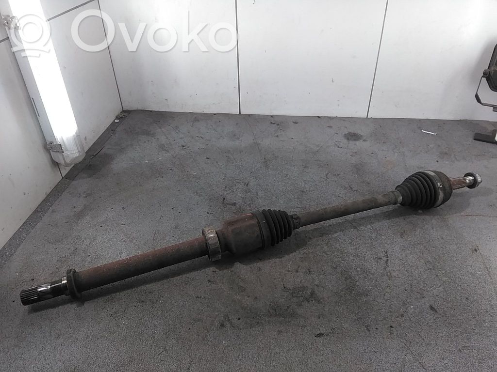 Renault Clio IV Eje de transmisión delantero 