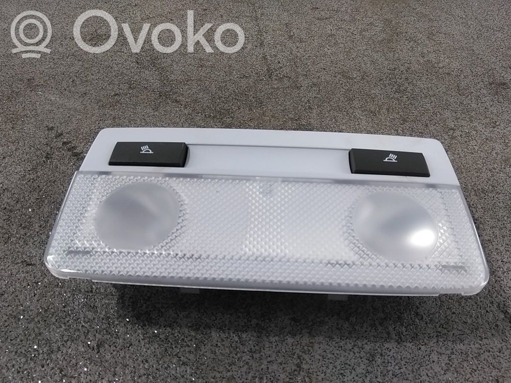 Opel Crossland X Etuistuimen valo