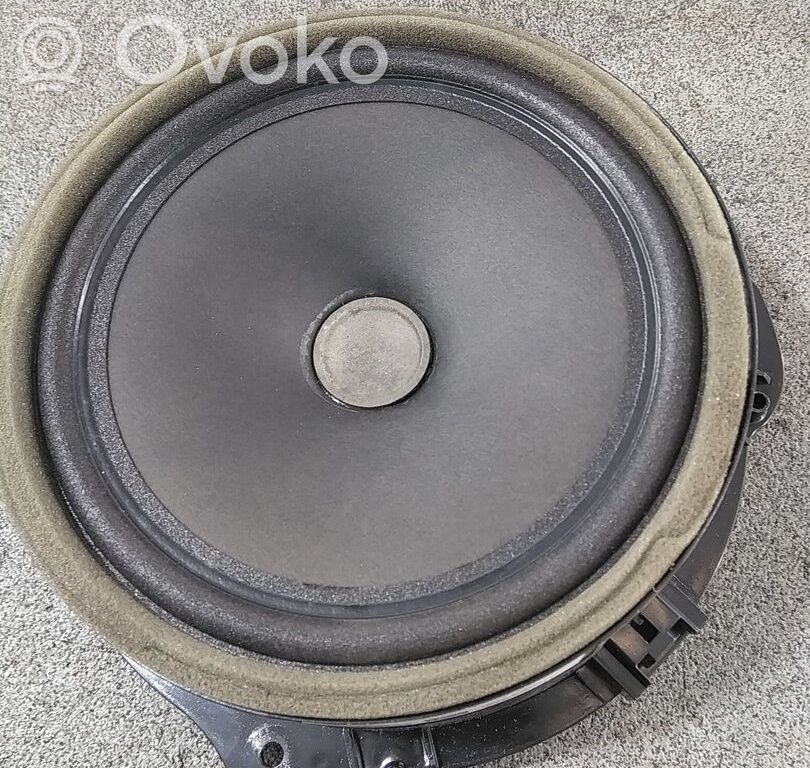 Jaguar XE Etuoven kaiutin 