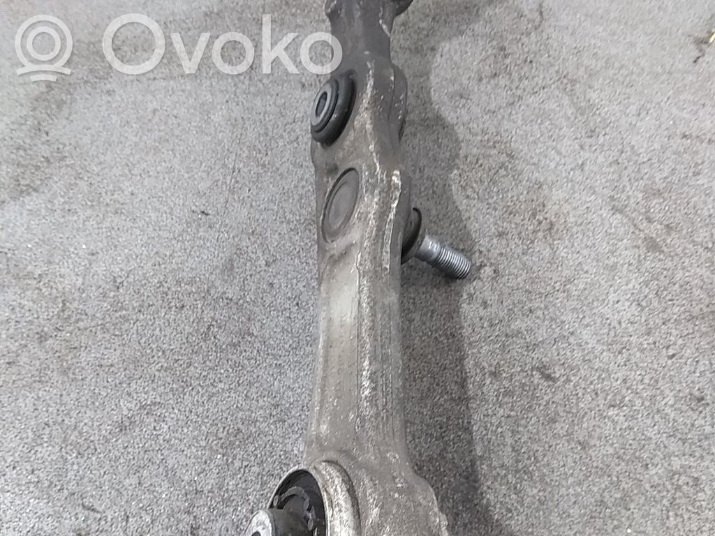 Mercedes-Benz C W205 Brazo de suspensión/horquilla superior delantera 