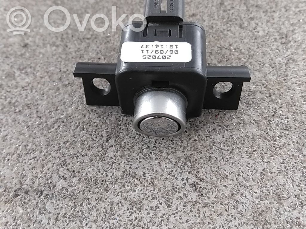 Jaguar XF Light switch 