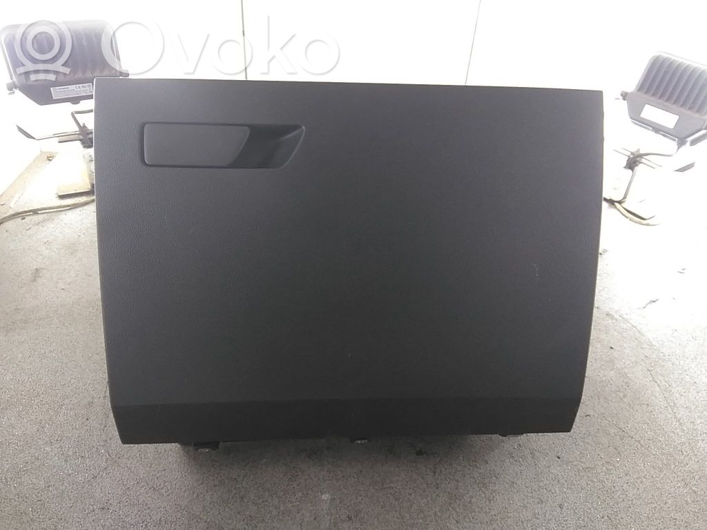 plaukts   SORT,5F1857095G
