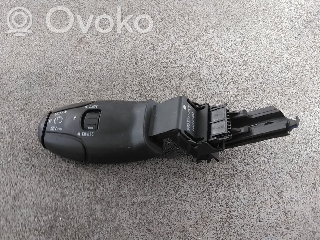 Peugeot 208 I Cruise control switch 